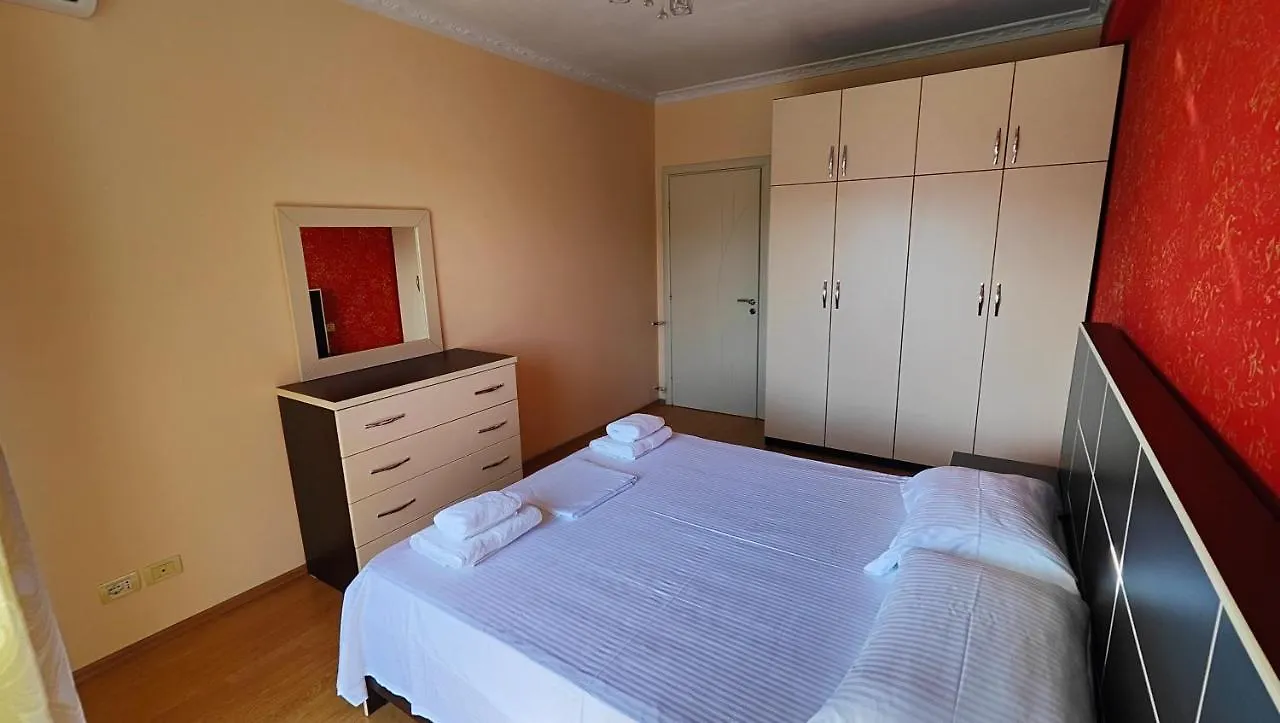 Appartamento Aria Con Vista Sul Teatro Migjeni Shkodër Albanië