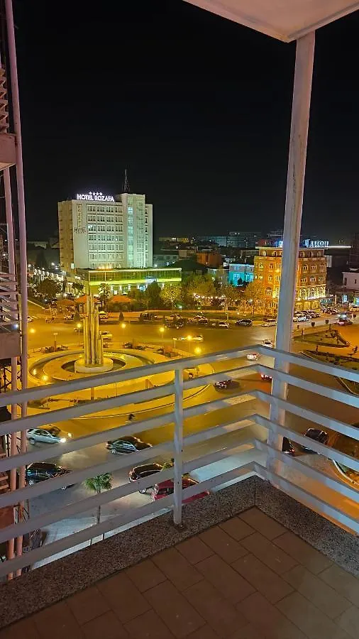 Appartamento Aria Con Vista Sul Teatro Migjeni Shkodër